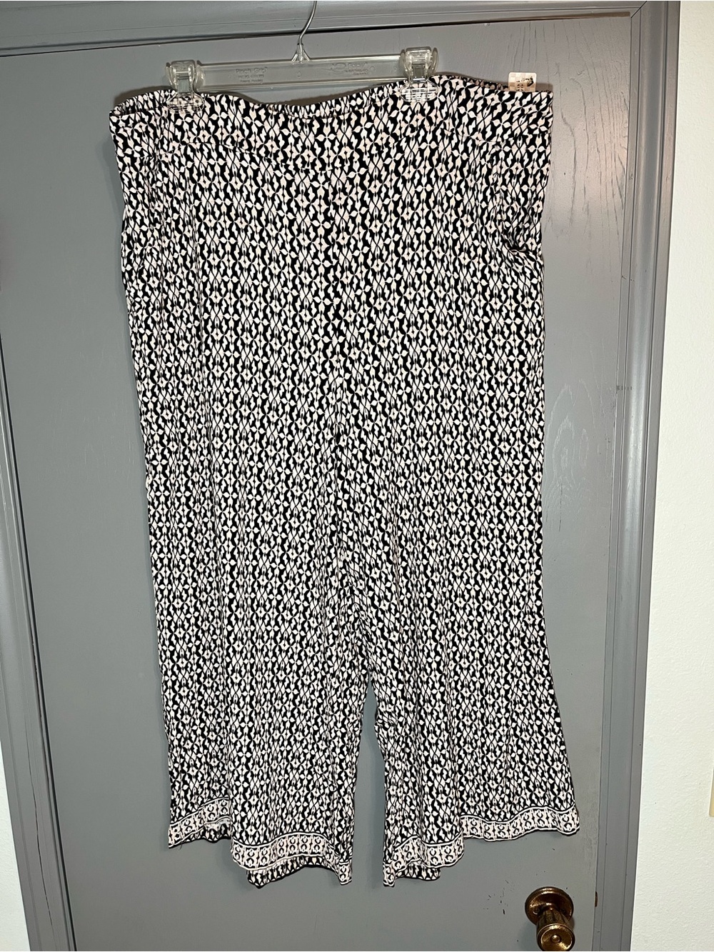 Black & White Printed Wide-Leg pants size 1X Max Studio London